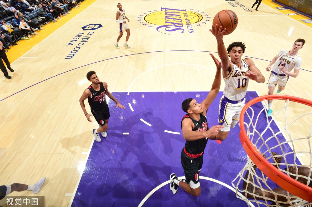 守显得有些 守显得有些