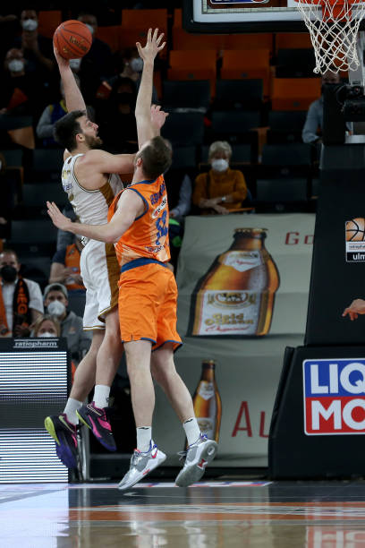 拥有无数的 拥有无数的