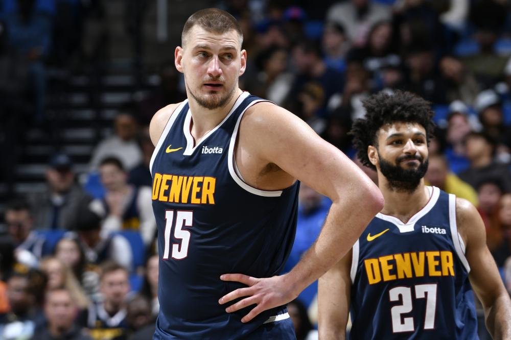 布莱顿中场 布莱顿中场