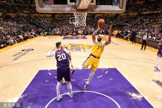 足球交流与 足球交流与